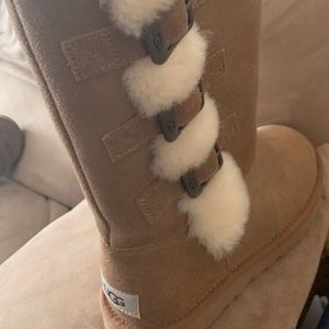 UGG Klea Size 7 BRAND NEW